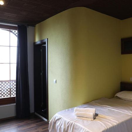 Hotel Hiserra Призрен Экстерьер фото
